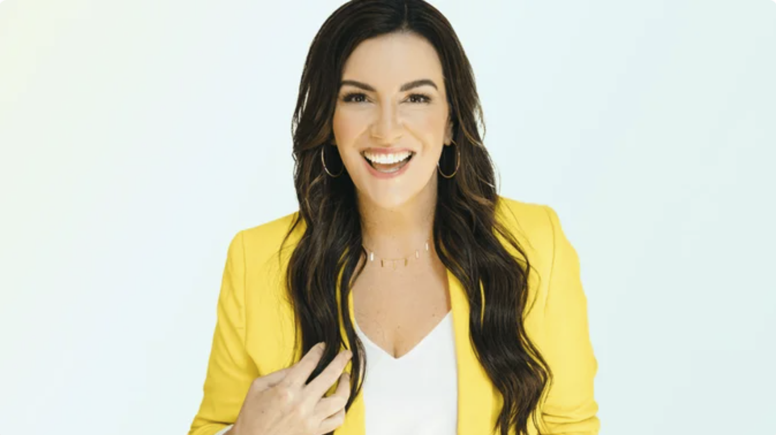 Want to Turn Your Ideas Into Revenue? Amy Porterfield is Here to Help.